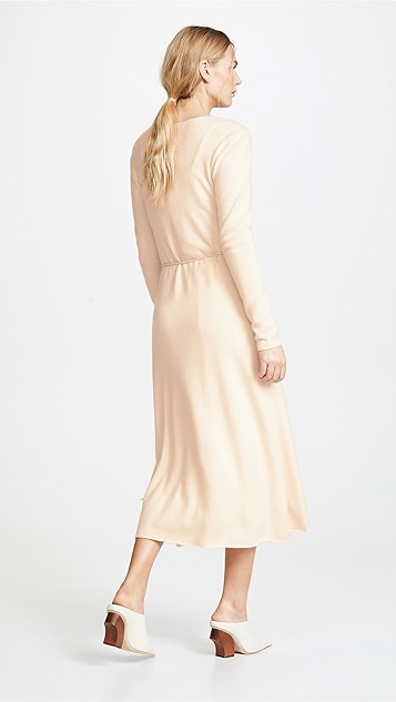 前绑带开司米羊绒连衣裙