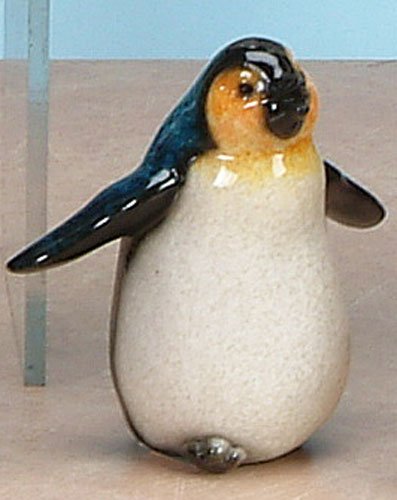 商品stealstreet ss-ug-yxc-926 baby penguin in waddling pose