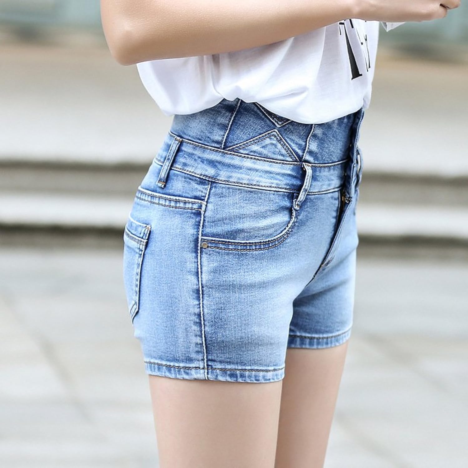 xiaoxiao 筱箫 夏装高腰牛仔短裤女 三粒扣 修身显瘦 防走光 浅蓝色