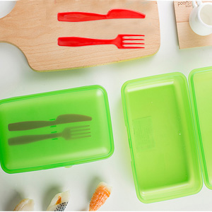 [巴洛奇]cosmoplast意大利塑料方形午餐盒 便当盒 带餐具 22x13x6.5cm